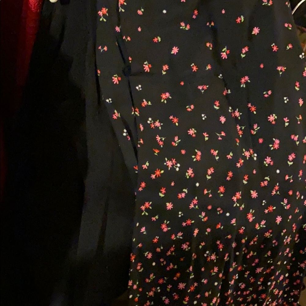 Long skirt with dainty flowers